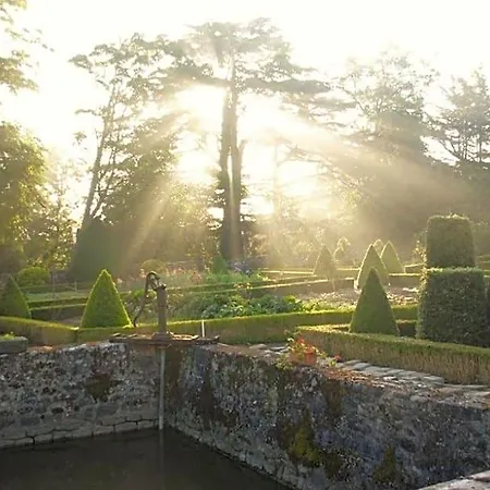Logis De La Helberdiere Cosse-en-Champagne