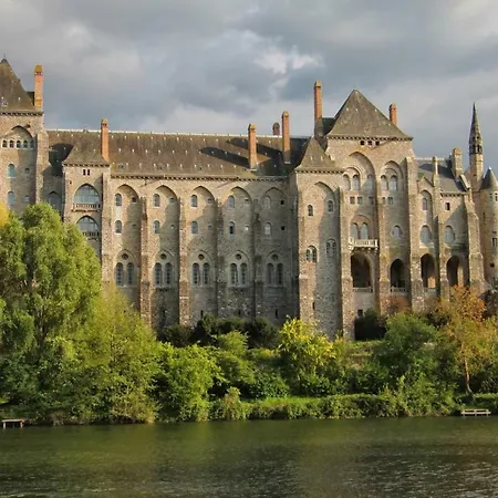 Logis De La Helberdiere 3* Cossé-en-Champagne