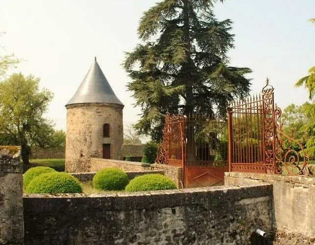 Logis De La Helberdiere Cossé-en-Champagne